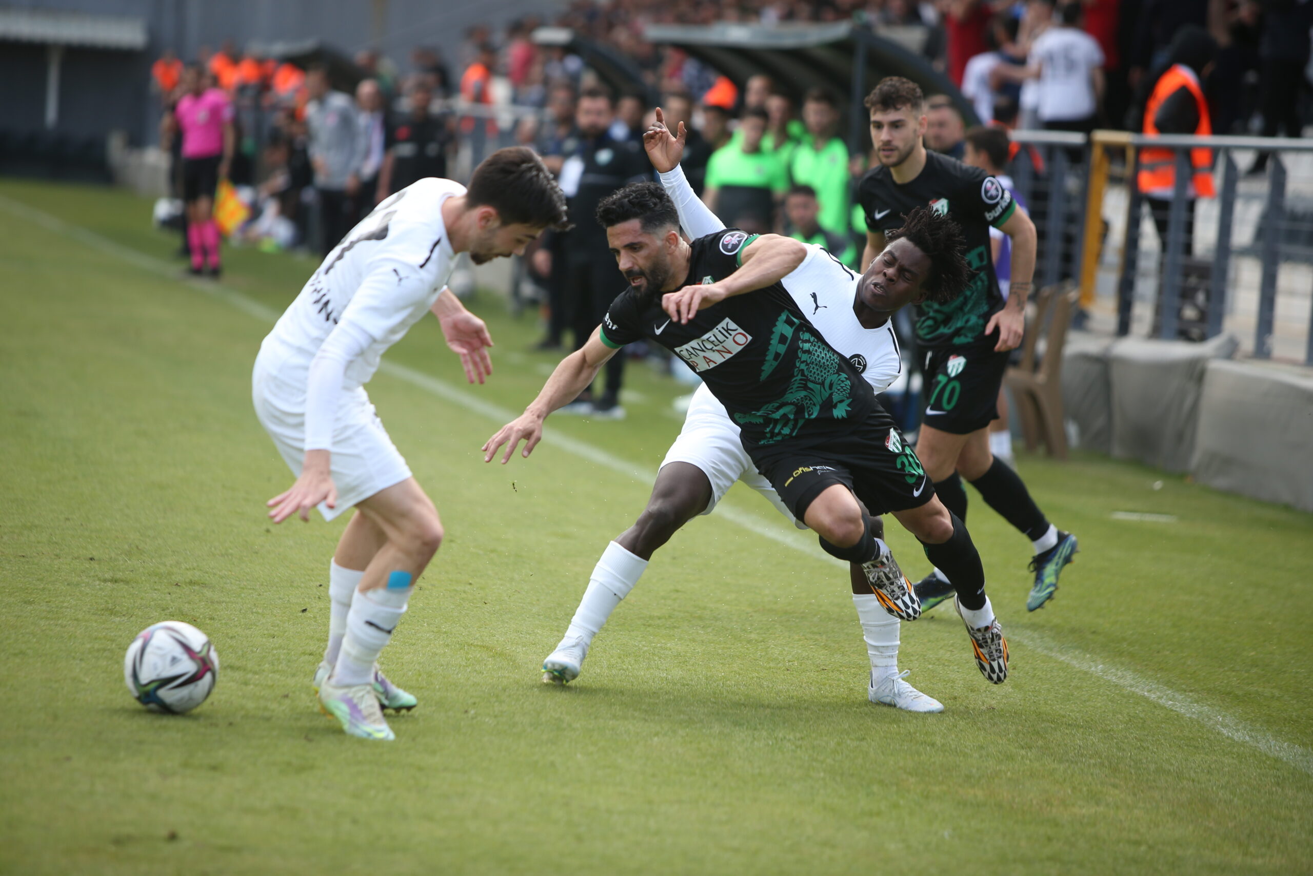 1.Lig’de alt sıralar çok karıştı! Bursaspor’la beraber kimler kazandı? 1.Lig’de alt sıralar çok karıştı! Bursaspor’la beraber kimler kazandı?