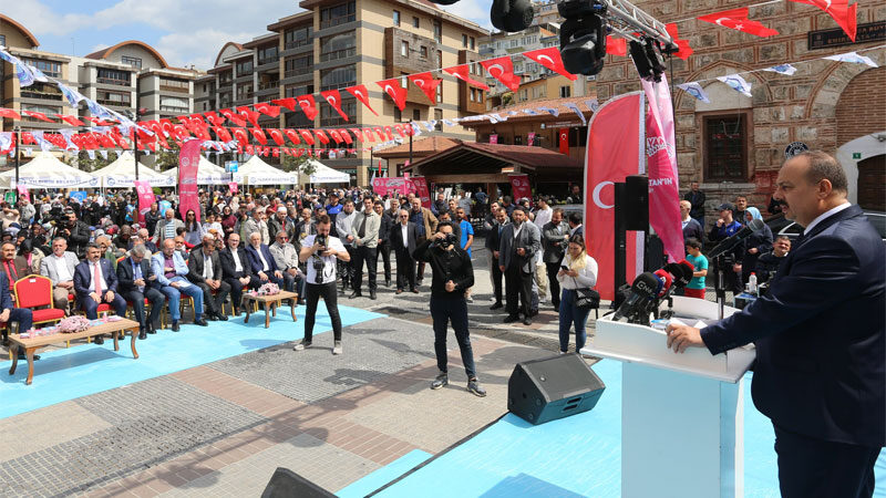 Bursa'da, baharı müjdeleyen, bereket, huzur ve kardeşliğin sembolü kabul edilen