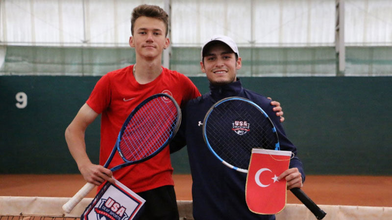 Osmangazi Belediyespor’un milli tenisçisi Emir Vatansever, Uluslararası İşitme Engelliler Spor