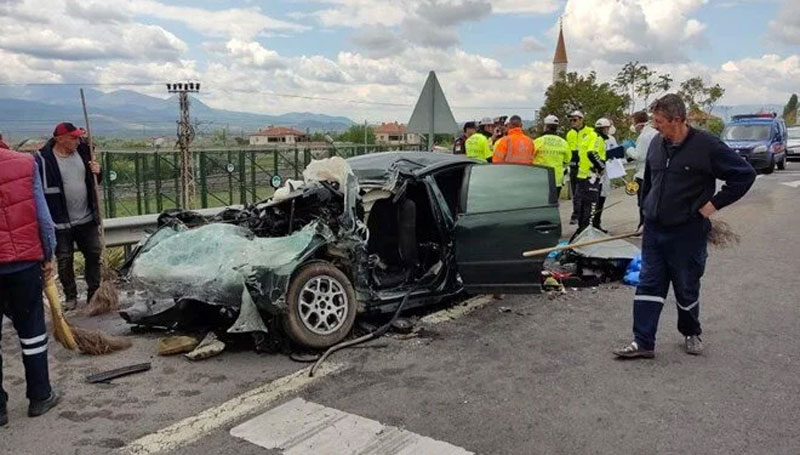 Katliam gibi kaza: 4 ölü