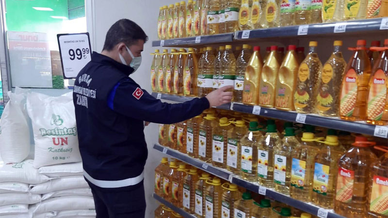 Zabıtalar fırsatçılara göz açtırmıyor