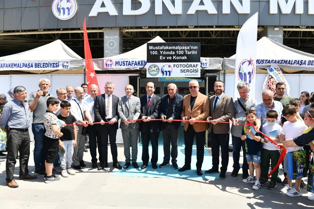 Tarihe tanıklık etmiş 100 Ev ve Konak Sergisi Mustafakemalpaşa’da açıldı 2 TARİHE TANIKLIK ETMİŞ 100 EV VE KONAK SERGİSİ MUSTAFAKEMALPAŞA’DA 3