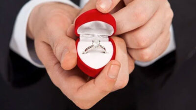 Tektaşı küçük bulan sevgiliye dava