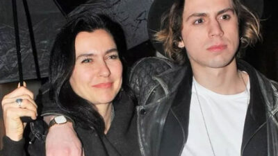 Şevval Sam’ın oğlu Tarık Emir Tekin askere gidiyor