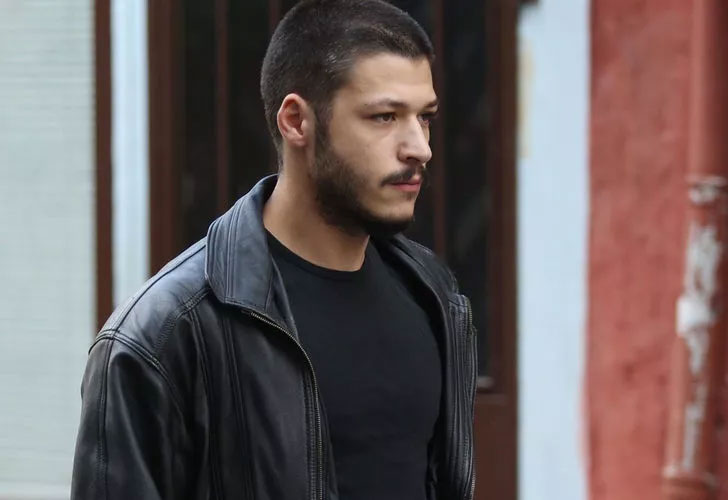 Kubilay Aka’nın fotoğraflarını ifşa etmişti! Mahkemeden karar çıktı Kubilay Aka’nın fotoğraflarını ifşa etmişti! Mahkemeden karar çıktı