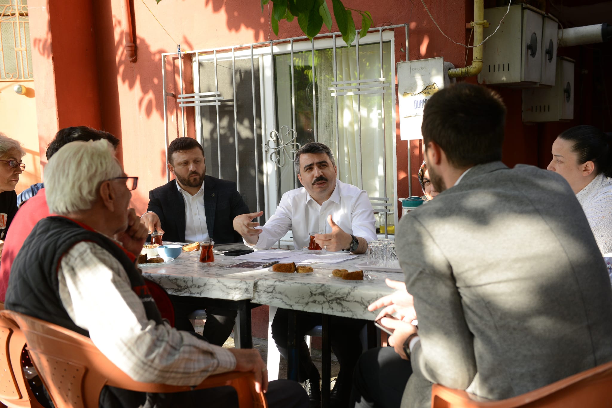 Bursa’da Başkan Yılmaz’dan ev ziyareti