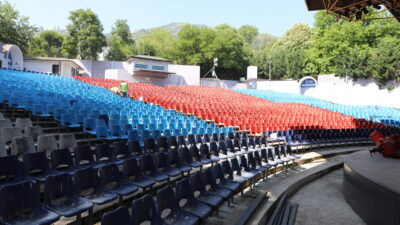 Bursa’da bilmece gibi olay! Olmayan mekana ünlülerin bilet satışı…