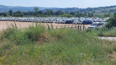 Bu fotoğraf Bursa’da çekildi! Hani sıfır kilometre araç yoktu?