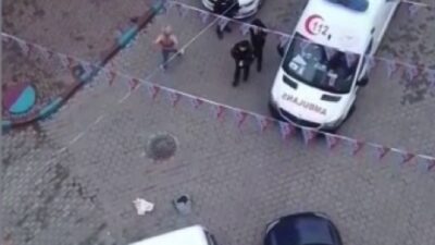 Bursa’da alkollü kadın ambulansa binmemek için direndi