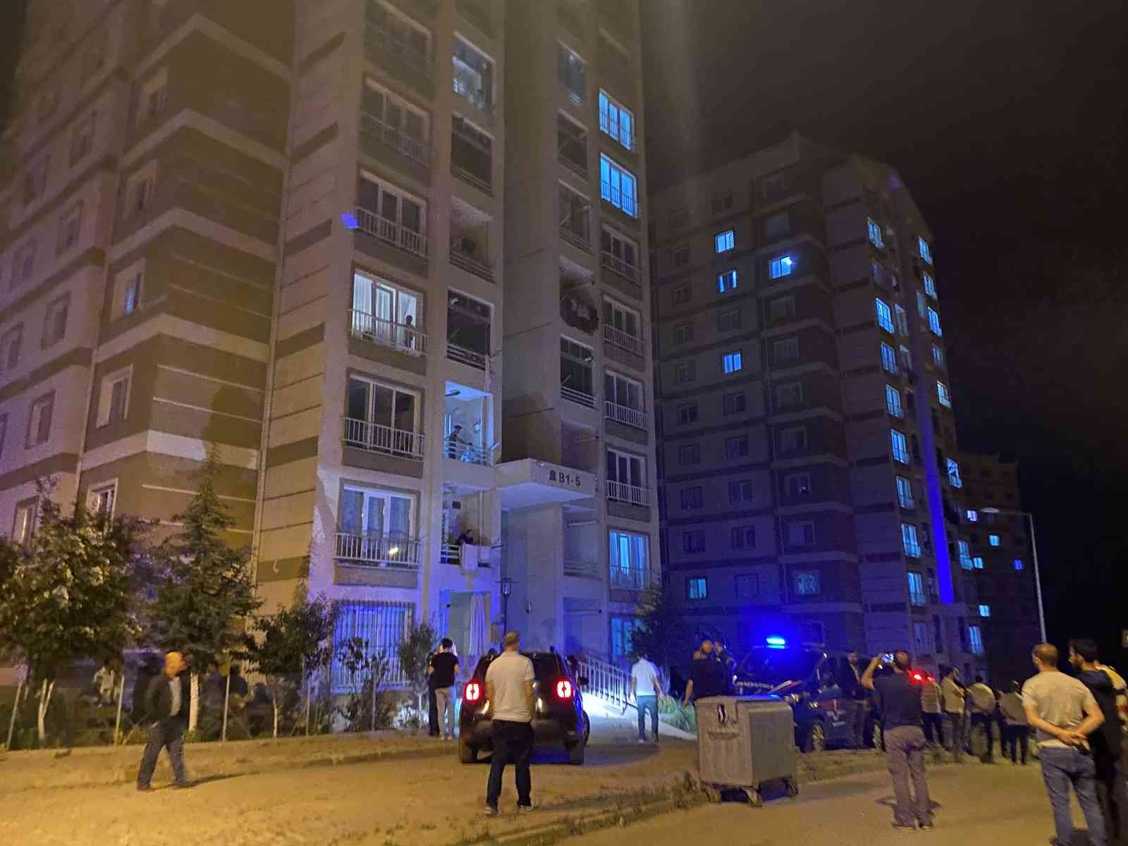 Bursa’da baba dehşet saçtı, 2 oğlunu bıçakladı Bursa’da baba dehşet saçtı, 2 oğlunu bıçakladı