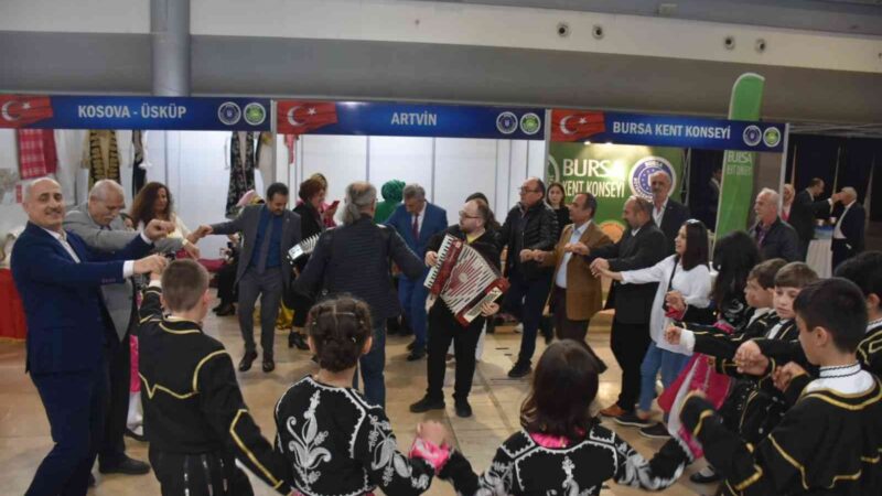 Bursa’da büyük buluşma Bursa Kent Konseyi tarafından Türkiye’de ilk defa düzenlenen ‘Büyük Hemşehri