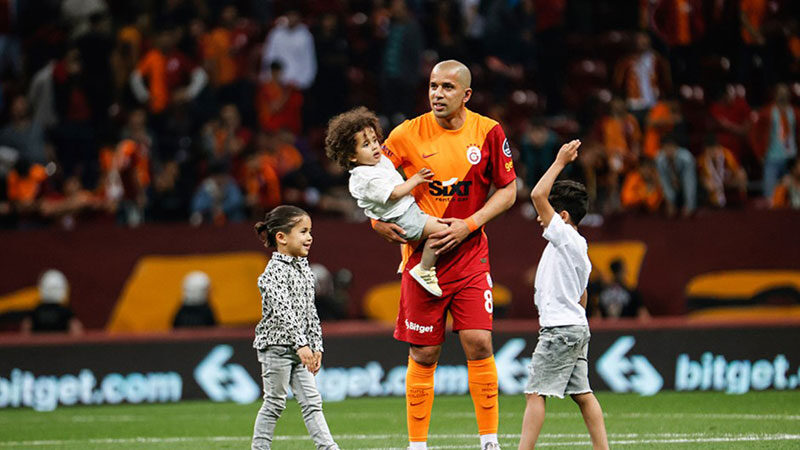 Galatasaray’da 100 milyon TL’lik veda Galatasaray'ın 3-2 kazandığı Adana Demirspor maçının ardından Sofiane Feghouli ve