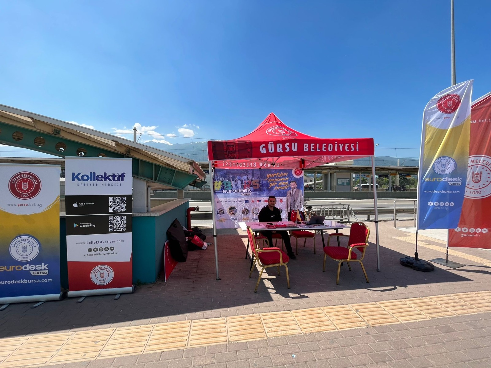 Gürsu metro istasyonunda gençlere Avrupa fırsatları anlatıldı