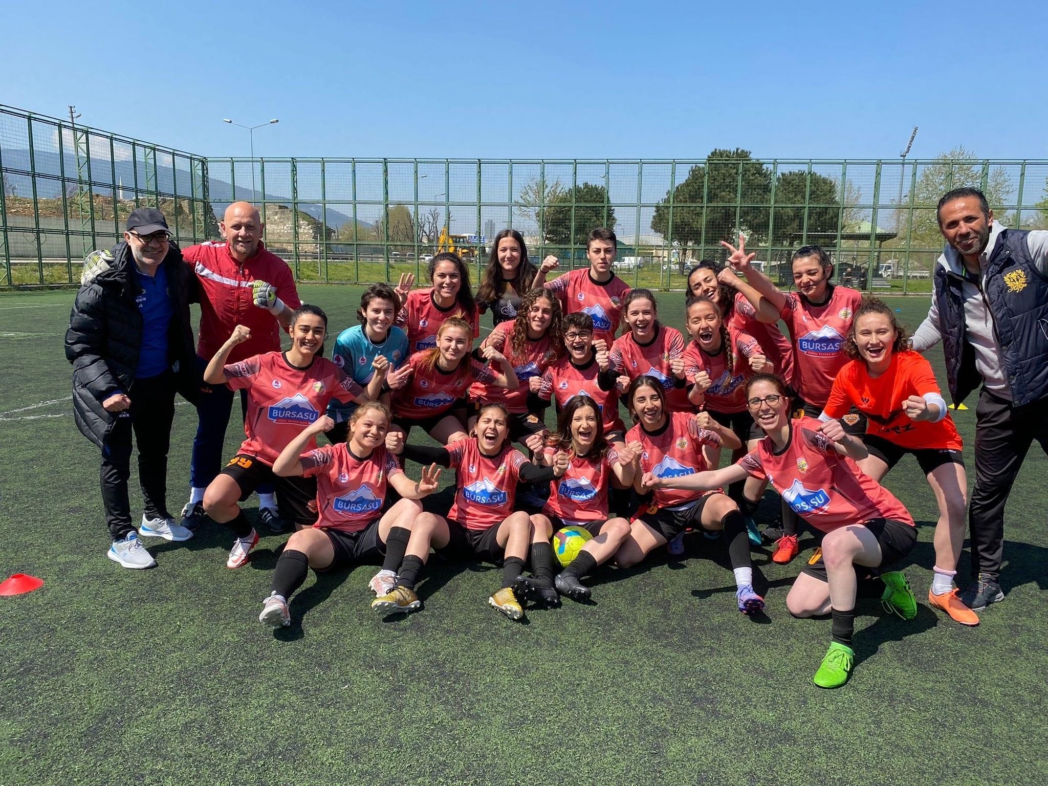 Bursa’da futbolun prensesleri! Süper Lig yolunda kritik gün…