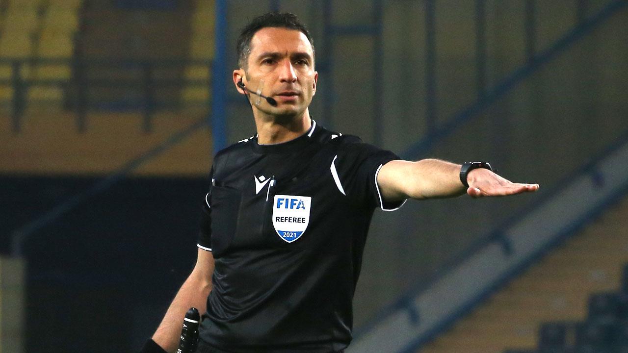 Bandırmaspor-Bursaspor maçına FIFA hakemi! Bandırmaspor-Bursaspor maçına FIFA hakemi!