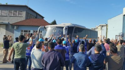 Bursa’da işçi çıkaran fabrika önünde olay!