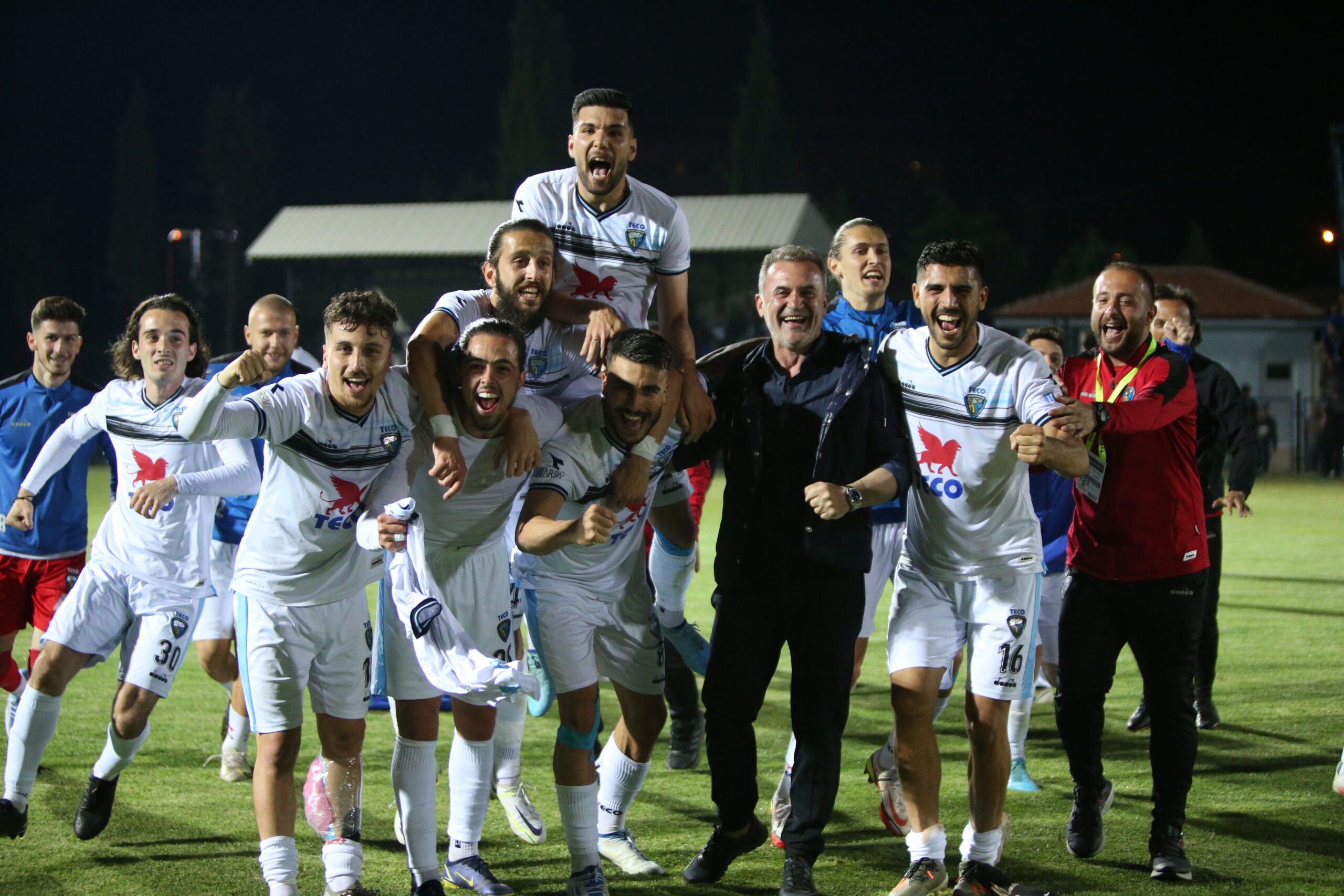 2.Lig’deki Bursa ekibinin 1.Lig yolunda kader maçı! Zorlu mücadele saat kaçta hangi kanalda? 2.Lig’deki Bursa ekibinin 1.Lig yolunda kader maçı! Zorlu mücadele saat kaçta hangi kanalda?