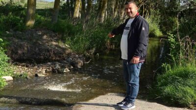 Bursa’da köylüler isyan etti! Balık yerine hayvan pislikleri yüzüyor