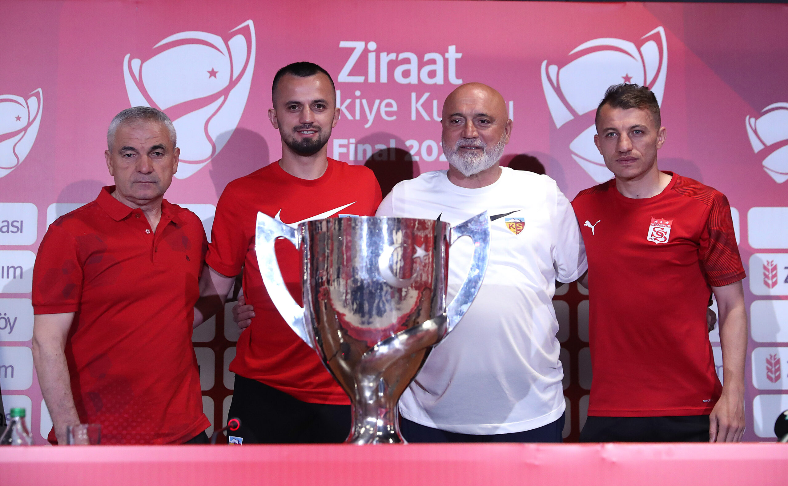 Türkiye Kupası’nda final günü! İstanbul’daki maç saat kaçta hangi kanalda?