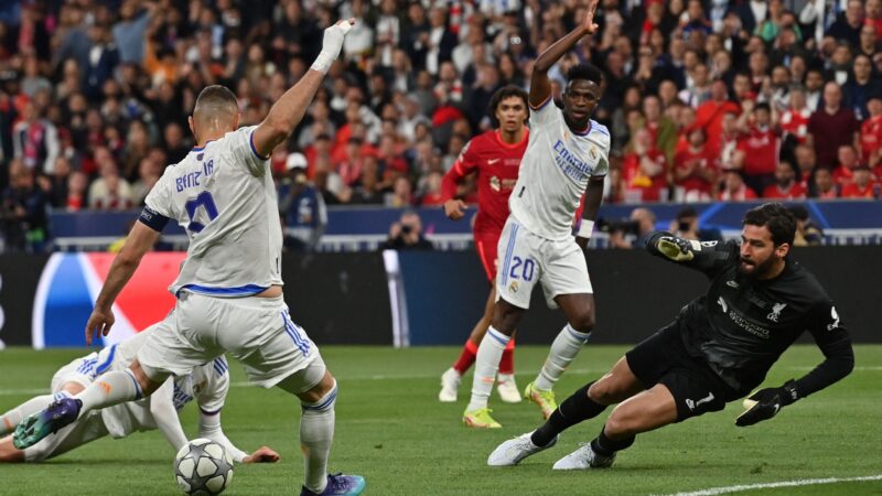 Paris'te oynanan Şampiyonlar Ligi finalinde Real Madrid, Liverpool'u 1-0 yenerek