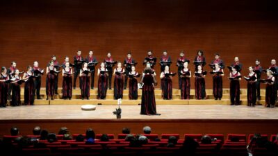 Nilüfer Çoksesli Koro, Bursa Uludağ Üniversitesi’nde verdiği konserle izleyenlere müzik
