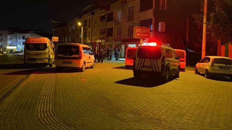 Bursa'nın İnegöl ilçesinde babası tarafından silahla vurulan kişi kaldırıldığı hastanede