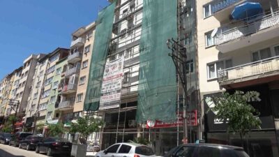 Bursa’da ölüme davetiye çıkarmışlardı… Düşüp yaralandılar