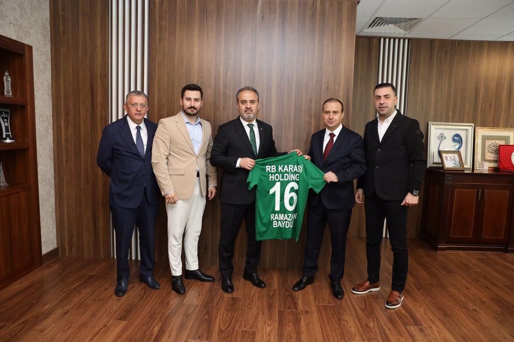RB Karesi Tekstilden Bursaspor’a destek