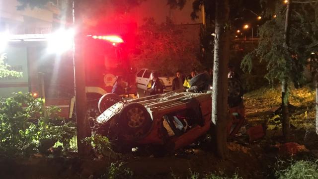 Otomobil takla attı: 2 ölü, 1 yaralı