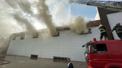 Fabrikada yangın: Müdahale sürüyor