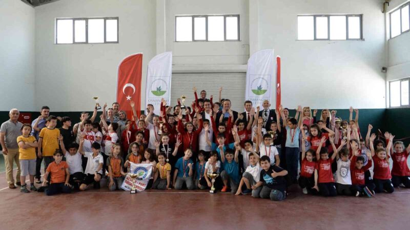 Osmangazi Belediyesi’nin Türkiye Satranç Federasyonu Bursa İl Temsilciliği işbirliğiyle düzenlediği