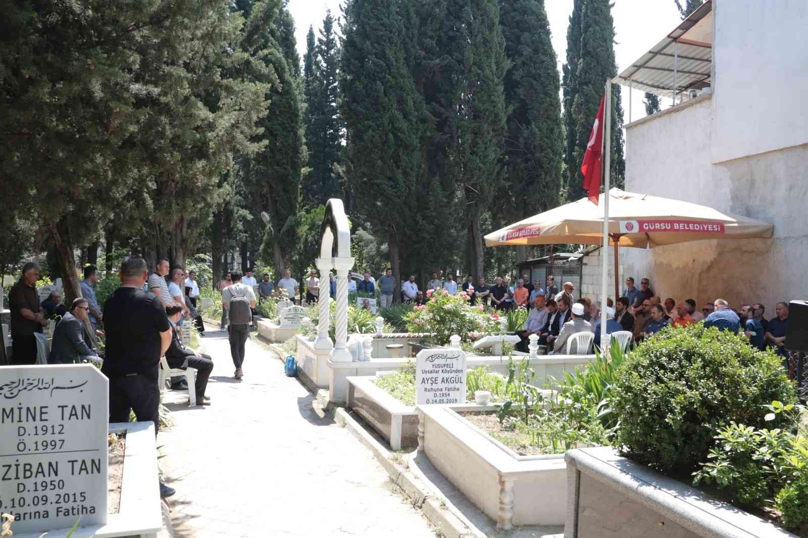 Şehit Başkan Cüneyt Yıldız anıldı Şehit Başkan Cüneyt Yıldız anıldı