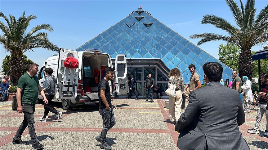 Vali açıkladı! İşte Zafer Plaza’daki çökmenin nedeni