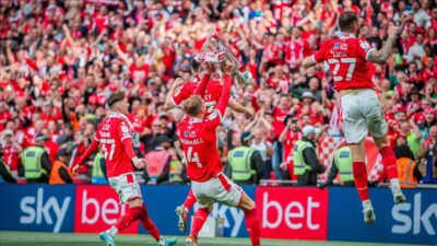 İki Avrupa şampiyonluğu var! 23 yıl sonra Premier Lig’e yükseldiler