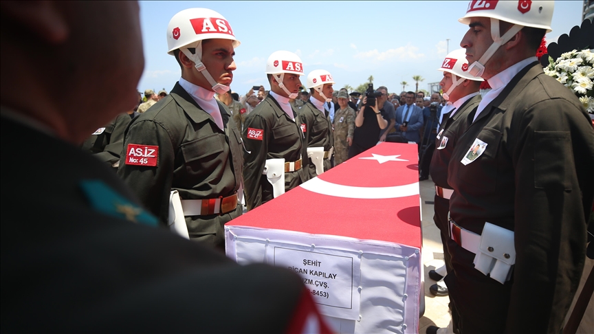 Pençe-Kilit şehitlerine veda