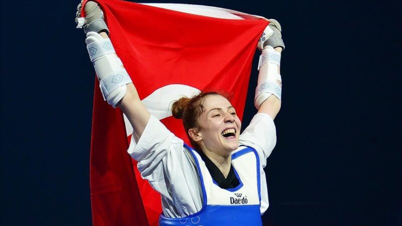 İngiltere'de düzenlenen Avrupa Tekvando ve Para Tekvando Şampiyonası'nın milli sporcular,