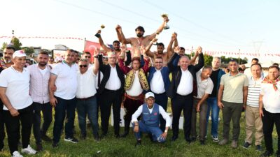 Bursa’da altın kemer İsmail Koç’un