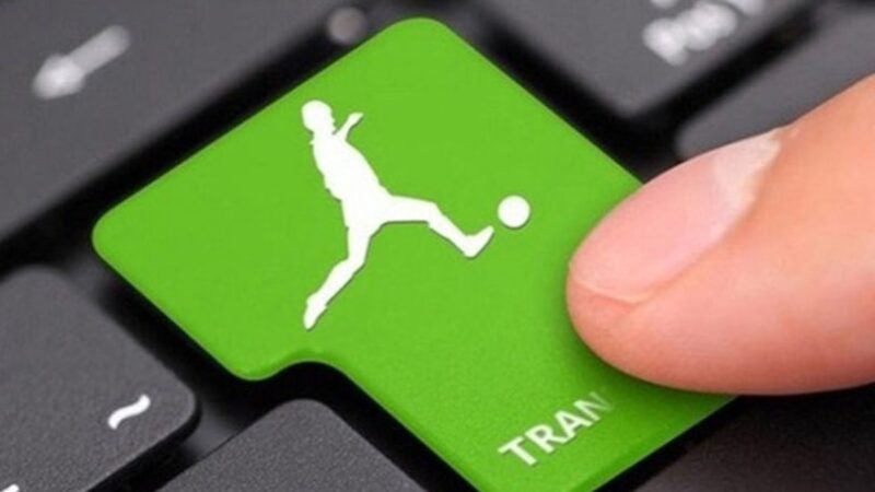 Futbolda yaz transfer dönemi yarın başlıyor Futbolda, "yaz transfer dönemi" olarak adlandırılan 2022-2023 sezonu birinci transfer