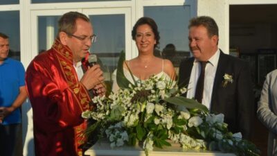 Usta oyuncu dünya evine girdi