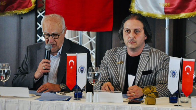 Emniyetspor’da Erkan Yılmaz güven tazeledi Bursa Emniyetspor Kulübü'nün 33. Genel Kurulu gerçekleşirken, mevcut başkan Erkan