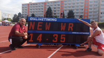 Emirhan Akçakoca’dan dünya rekoru