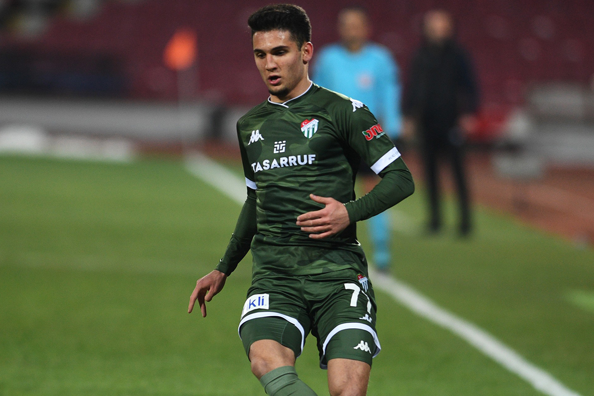Bursaspor’da en değerlisi Tuğbey