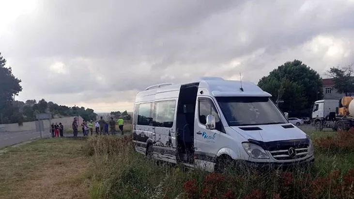 Hafif ticari araç ile servis çarpıştı! 6 öğrenci yaralandı