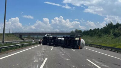 Anadolu Otoyolu’nda kaza! İstanbul ve Ankara yönü trafiğe kapatıldı