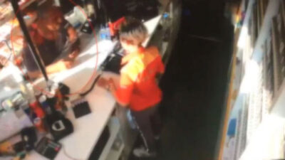 Müşterisinin takside düşürdüğü kredi kartı ile yakıt alan taksici yakalandı