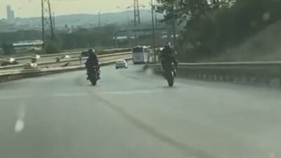 Ölüme davetiye çıkartan motorcular kamerada