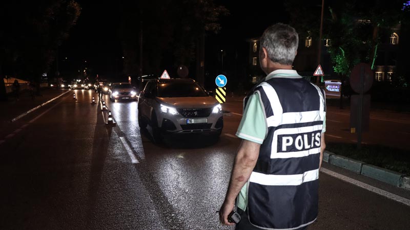 Bursa’da 450 polisle ‘Dinamit-2’ uygulaması! Her yer didik didik arandı