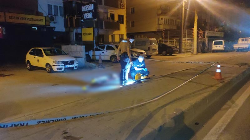 Bursa’da gece kulübünün önünde silahlı kavga: 1’i polis 6 yaralı