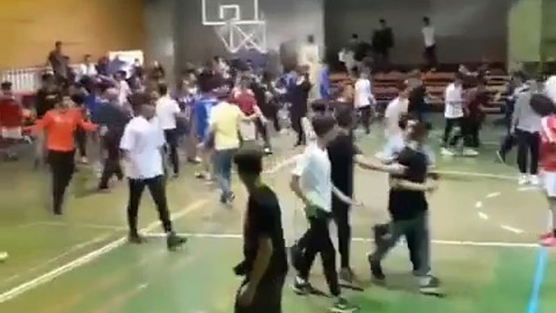 Bursa’da maçta ortalık karıştı