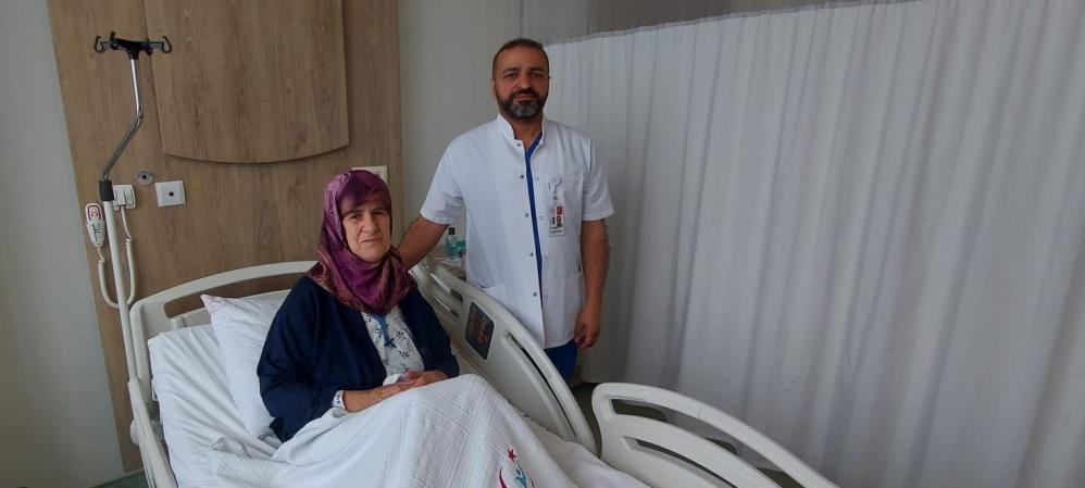 76 yaşındaki kadın Bursa’da sağlığına kavuştu 76 yaşındaki kadın Bursa’da sağlığına kavuştu